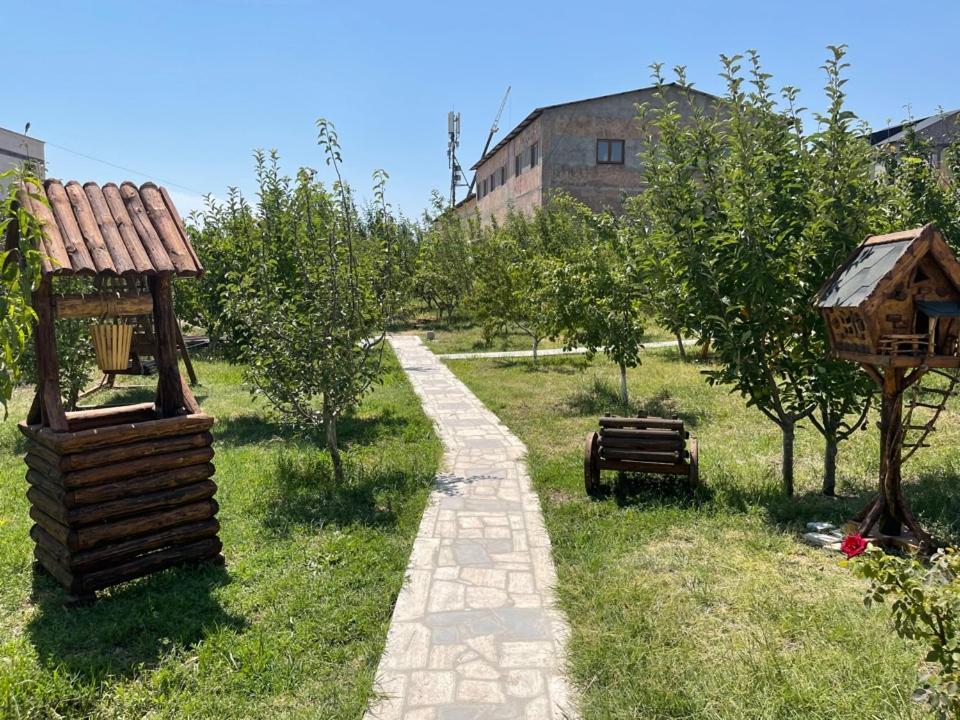 Hotel Gs Premium Erivan Exterior foto